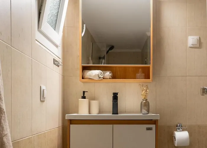 Chic With Balcony * 塞萨洛尼基