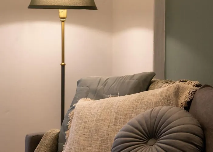 公寓 Chic With Balcony