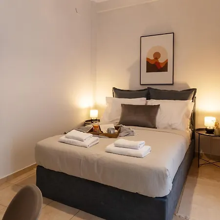 Chic With Balcony Apartment *