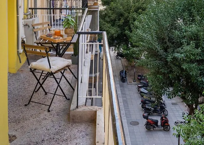Chic With Balcony Apartamento *